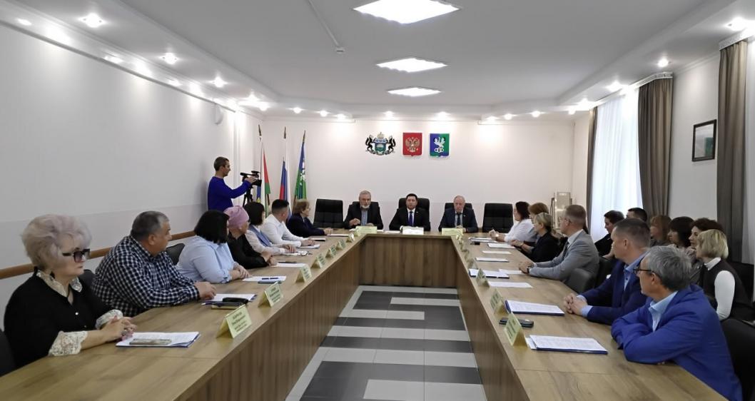 из Telegram-канала главы Омутинского округа Олега Кузнецова