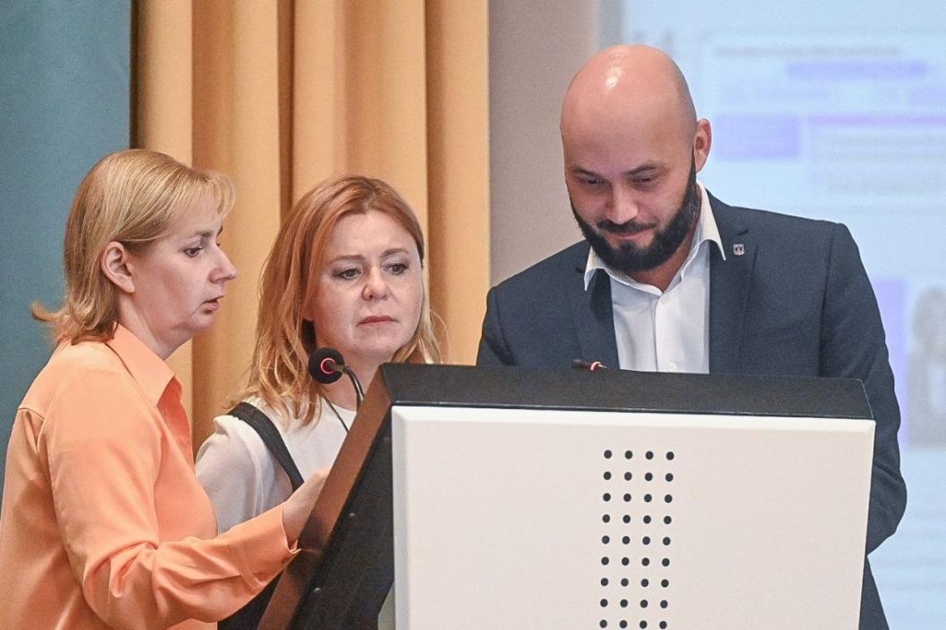 Сергей Елесин, ИА "Тюменская линия"