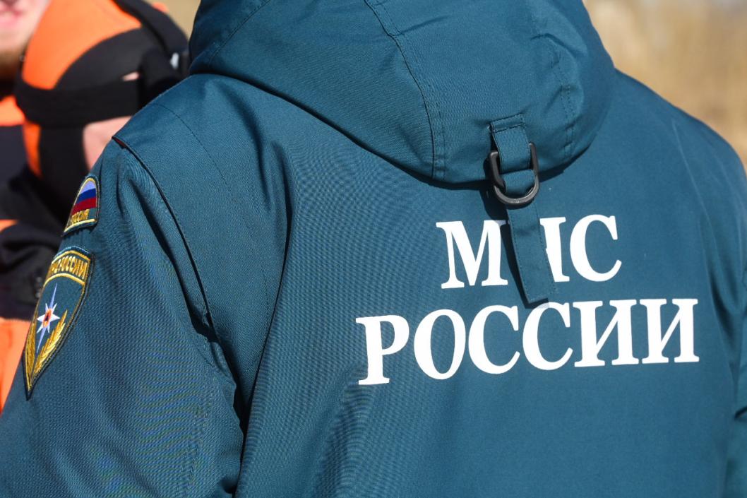 Александр Моор поздравил с профессиональным праздником сотрудников пожарно-спасательных подразделений