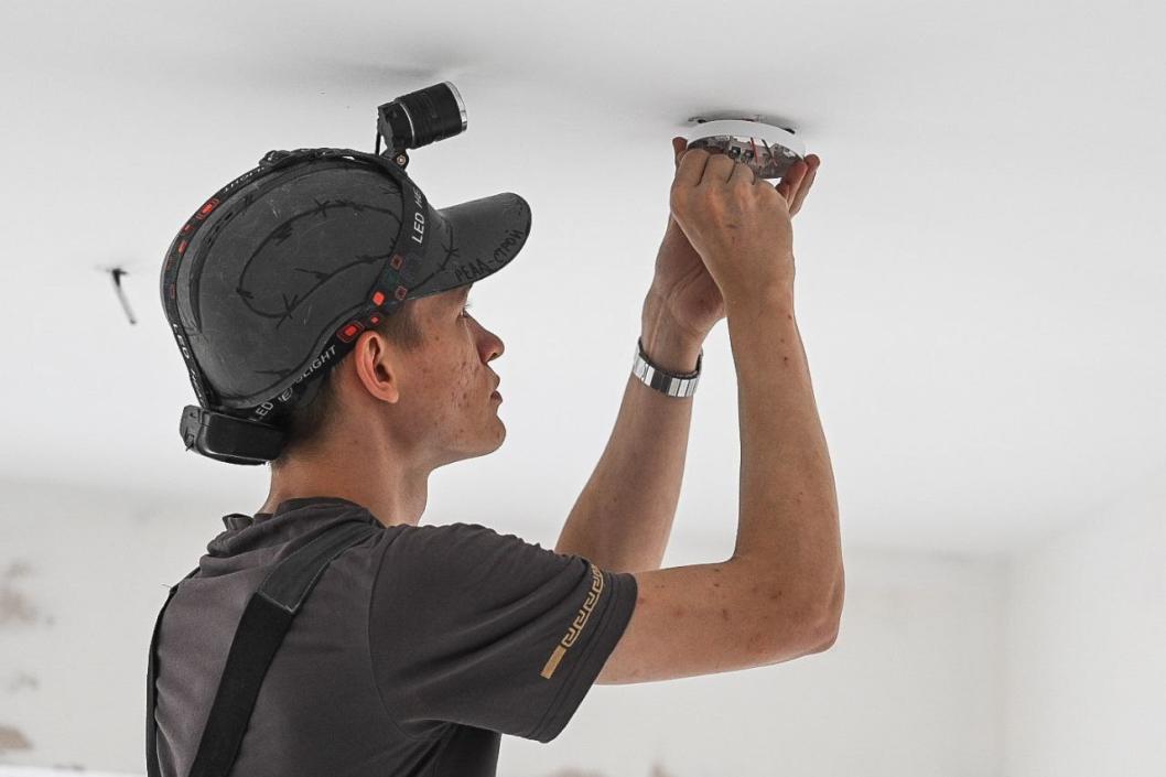 Спрос на шумоизоляцию потолка вырос на 77 % в Тюменской области в преддверии Нового года