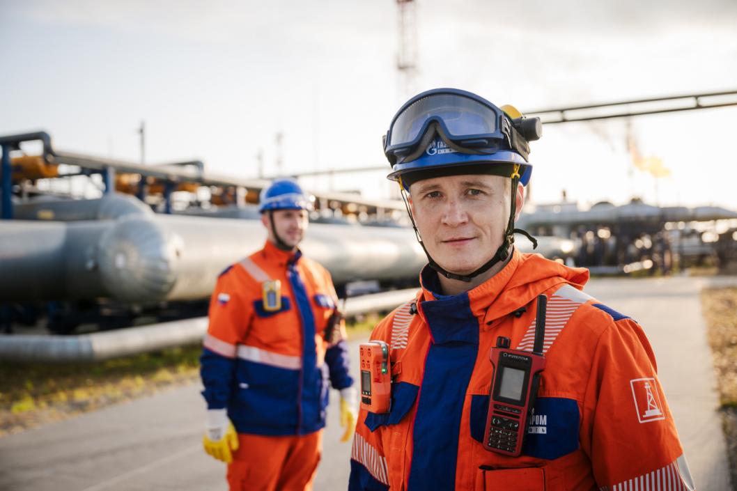 автор Стоян Васев 