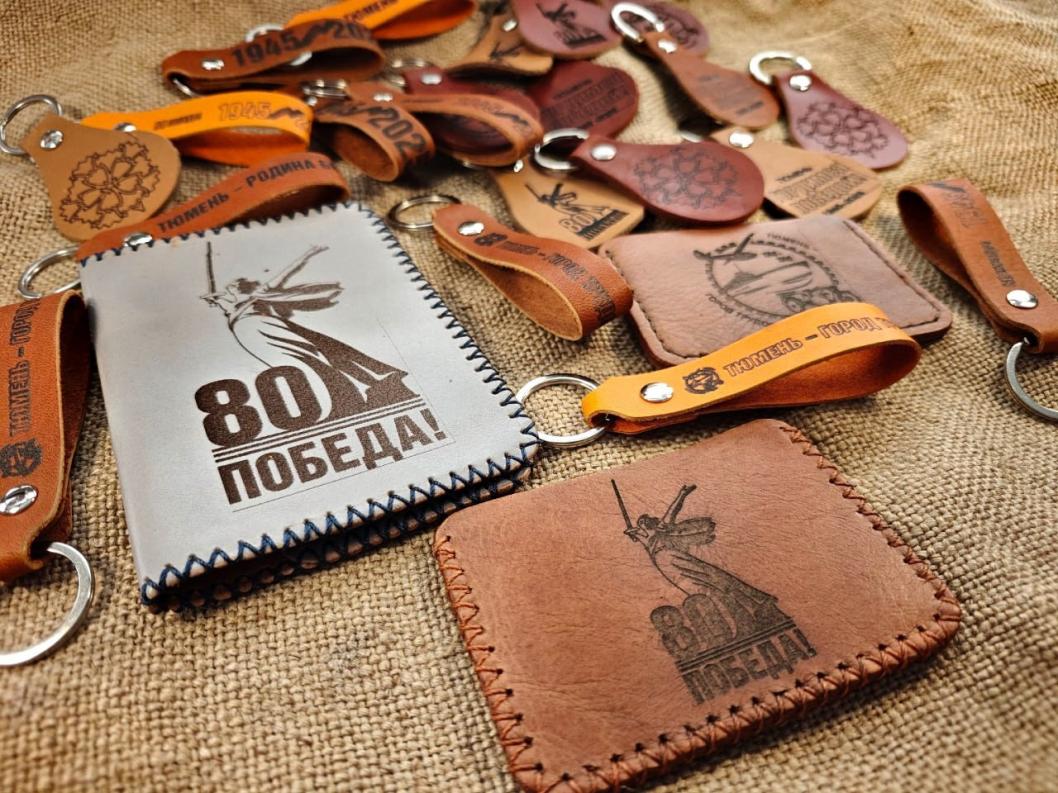 из сообщества "Изделия из кожи СЛАДНО" во ВКонтакте