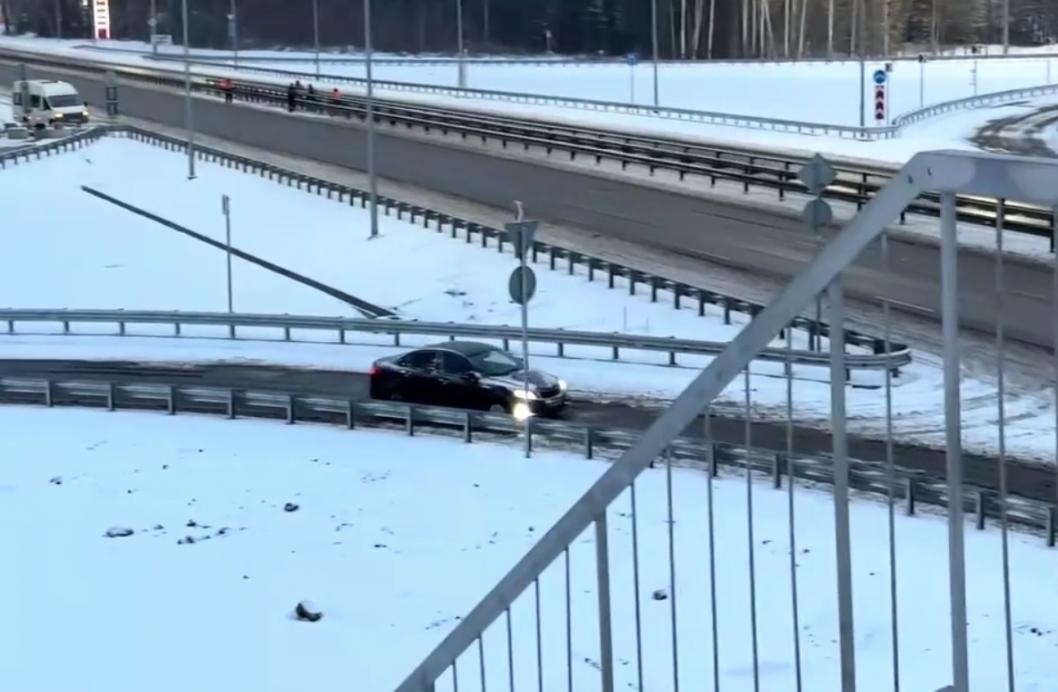 скриншот видео из телеграм-канала Александра Моора