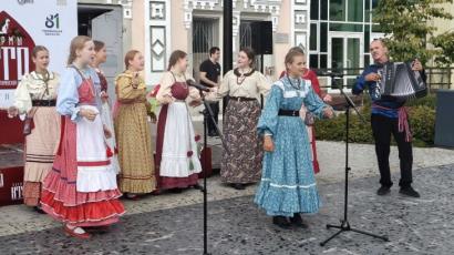 Инна Пахомова, ИА "Тюменская линия"