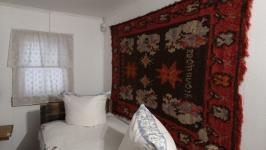 На первом этаже проживала хозяйка Федосья Трапезникова