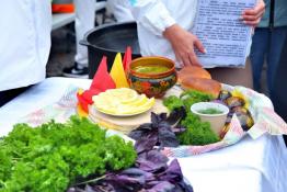 из сообщества "Уха-Царица | Гастрофестиваль | Тобольск" во ВКонтакте