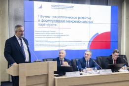 Александр Аксёнов, ИА Тюменская линия